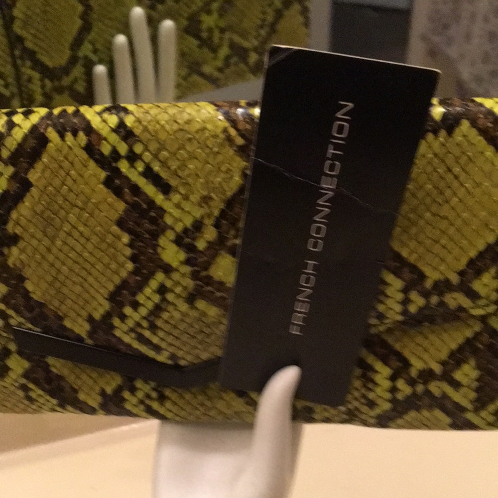French connection clutch - Picture 4 of 5